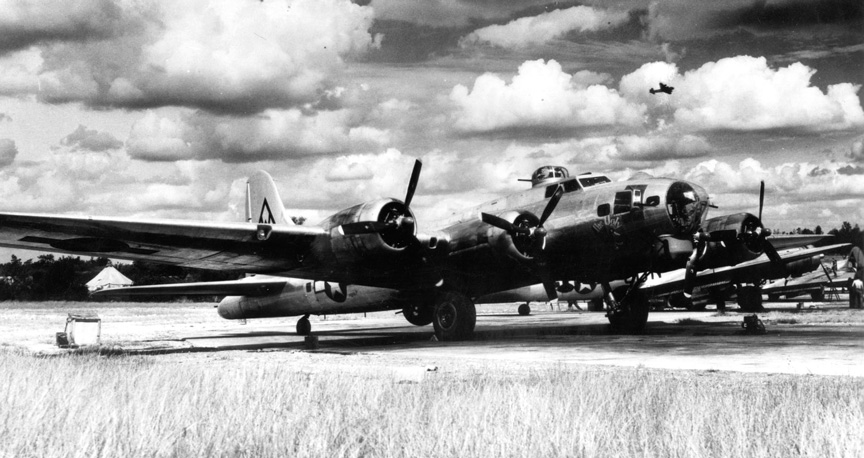 Reverse Tail Markings at Nuthampstead - Spring 1944